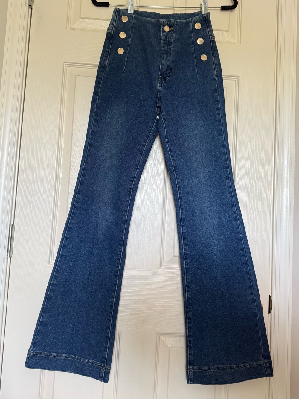High Waist Button Detail Wide Leg Jeans - Blue - Picture 4 of 5